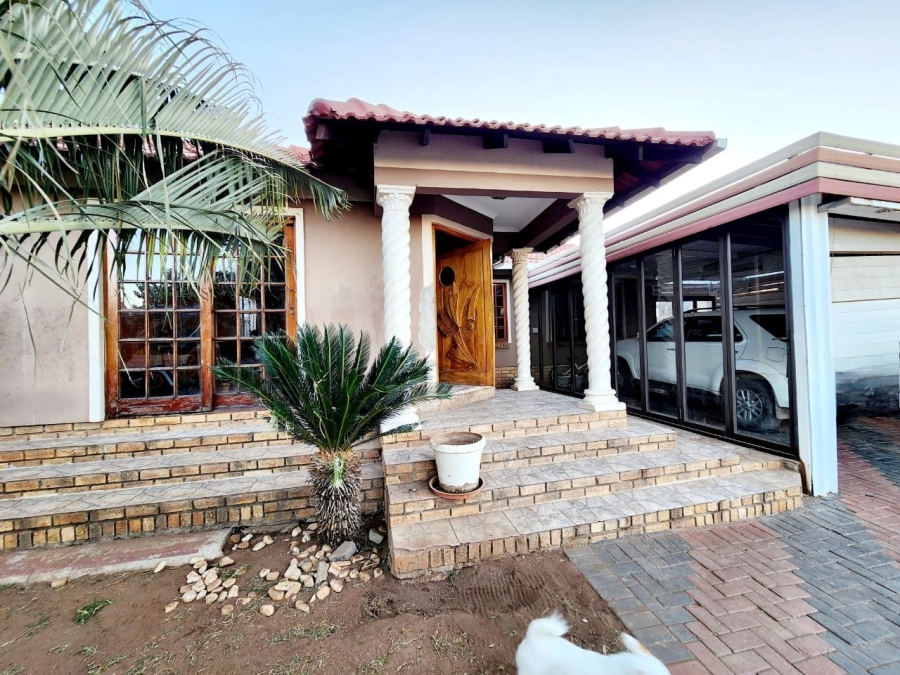 3 Bedroom Property for Sale in Tlhabane West North West